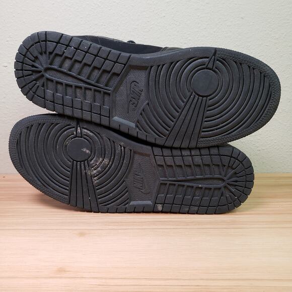 Nike Air Jordan 1 Retro Mid Basketball Shoes‎ All Black Sneakers Men\'s Size 8